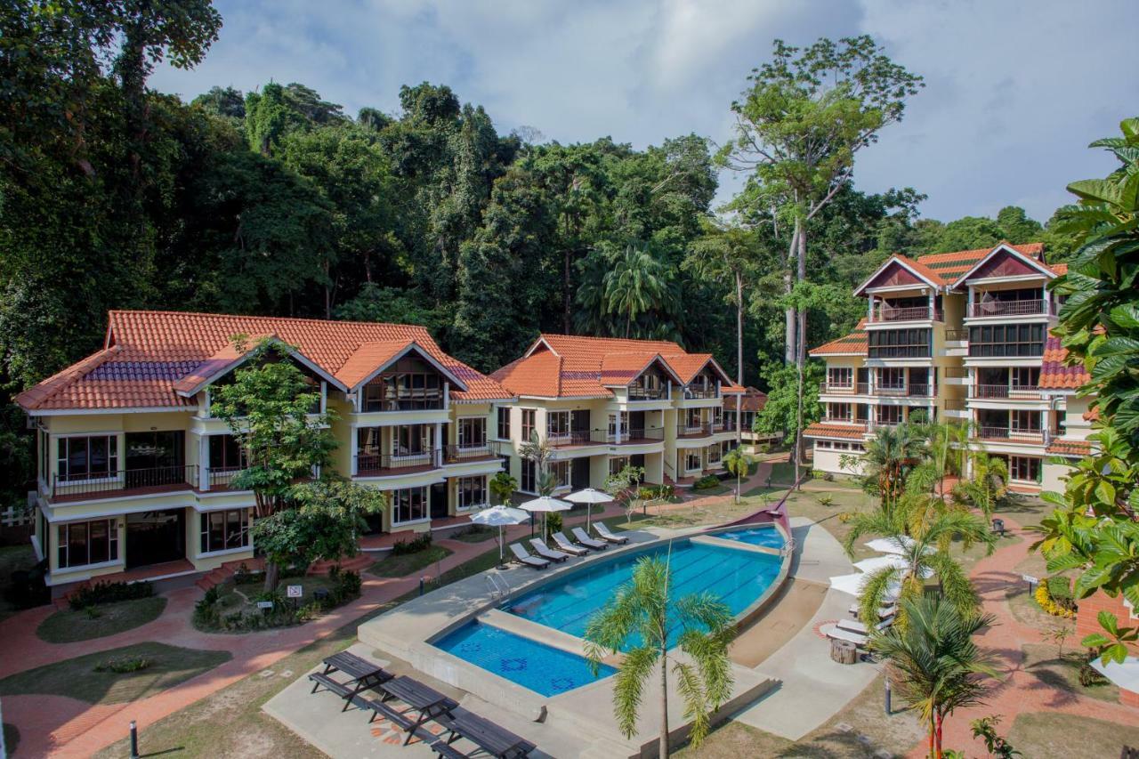 Anjungan Beach Resort Kampung Teluk Nipah Kültér fotó